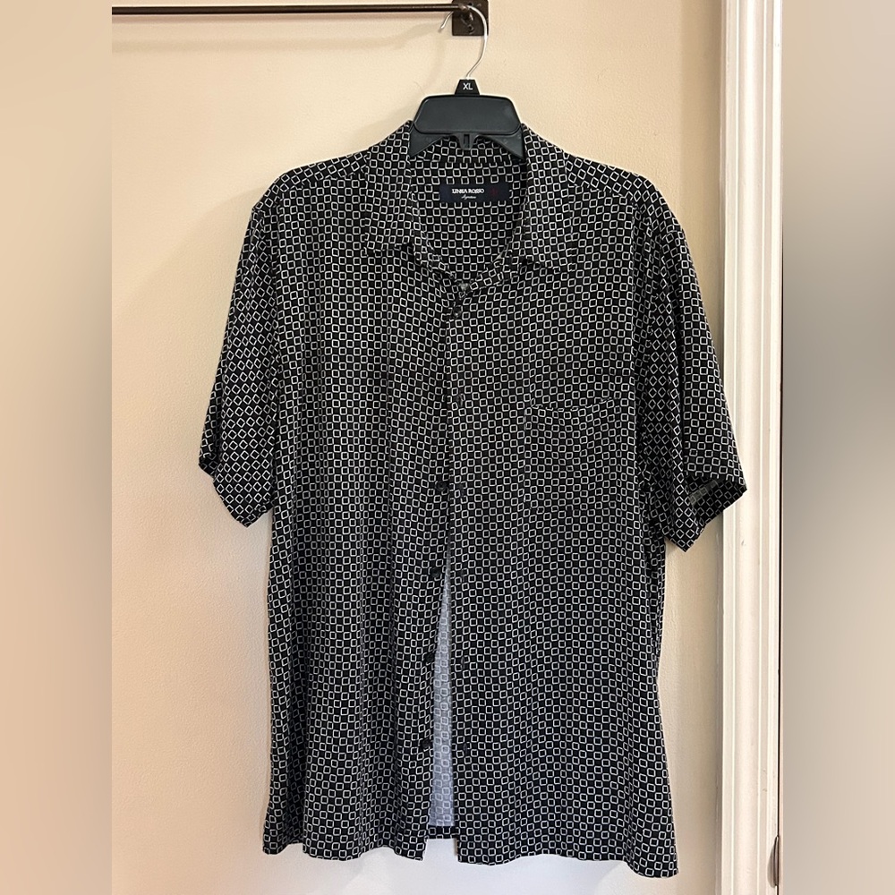 Short-Sleeve Black Geometric Button-Up Shirt